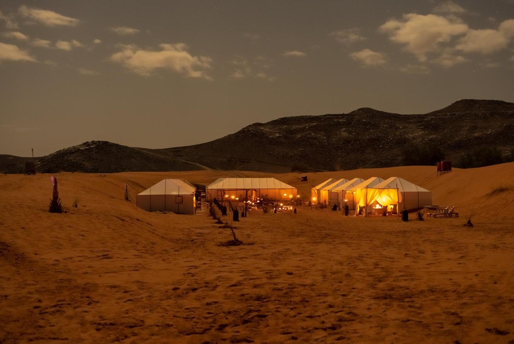 Sanmao Royal Camp 皇家营地 Hotel Merzouga Exterior photo